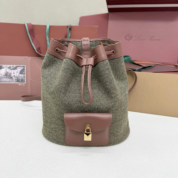 Picture of Loro Piana Handbags _SKUfw223689612fw